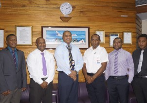 Air Niugini Pilot Cadets sign contracts